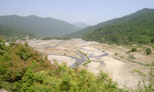 Вид на долину реки Шахе. Фото автора